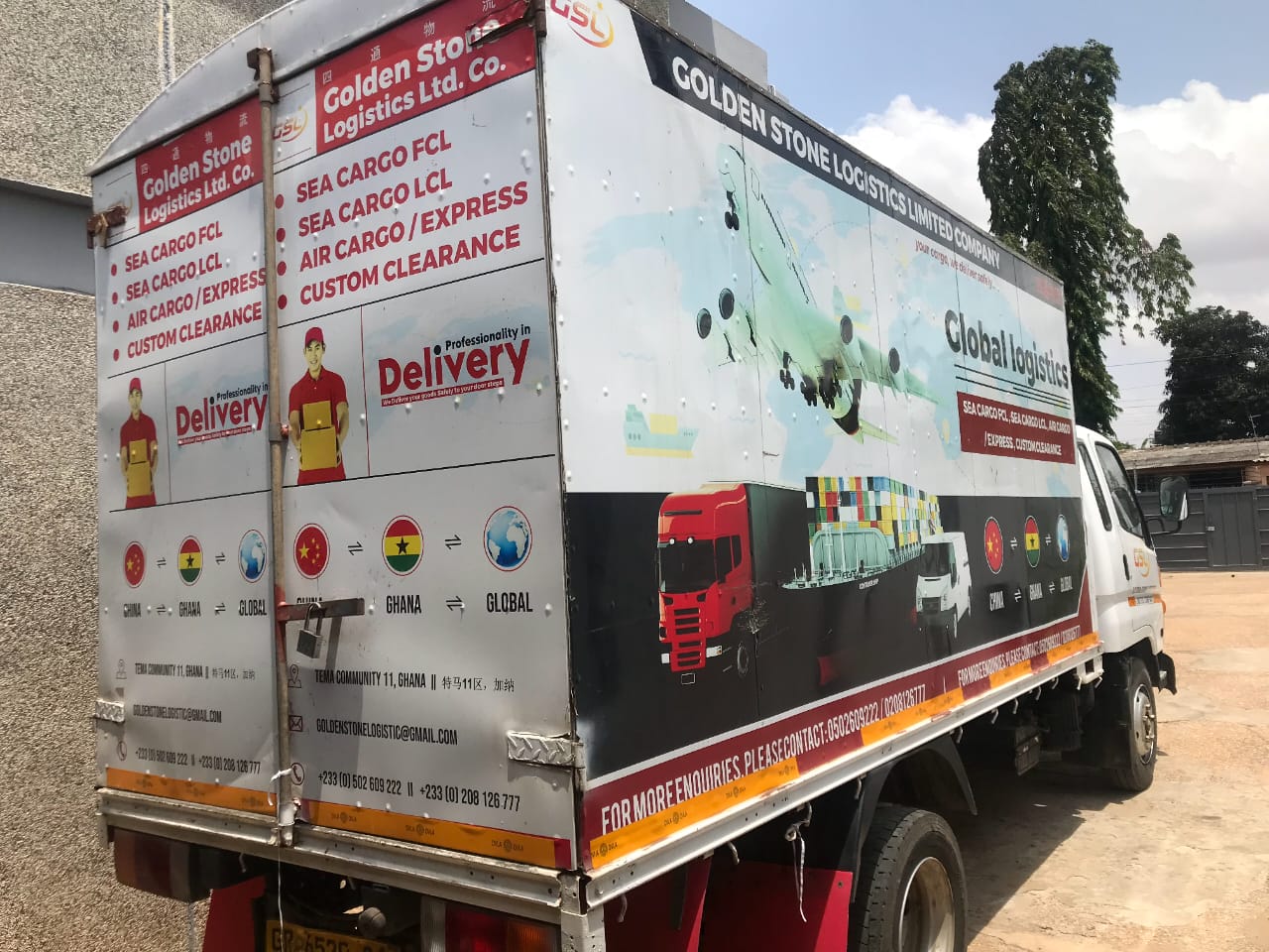 Local delivery truck supporting final-mile service